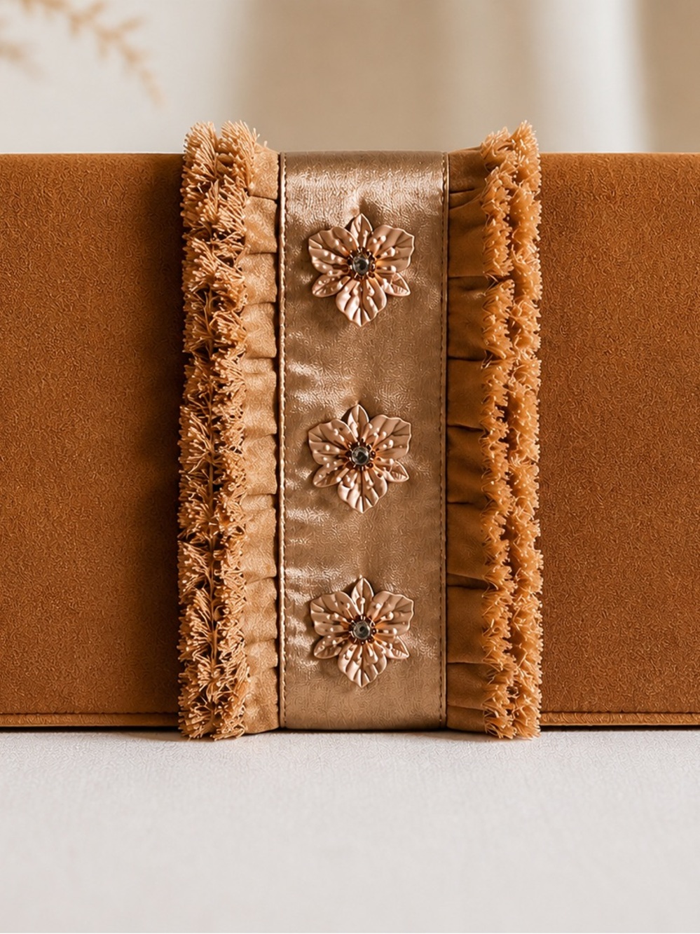 Shiraleah Chicago Camel Velvet Floral Clutch NWT - Picture 9 of 16